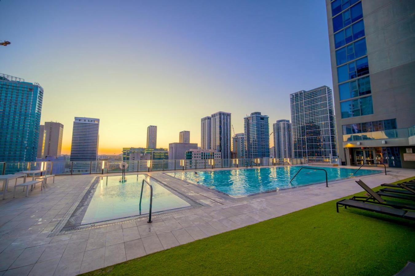 Luxury Loft- Free Parking- Ocean View, Brickell Downtown *