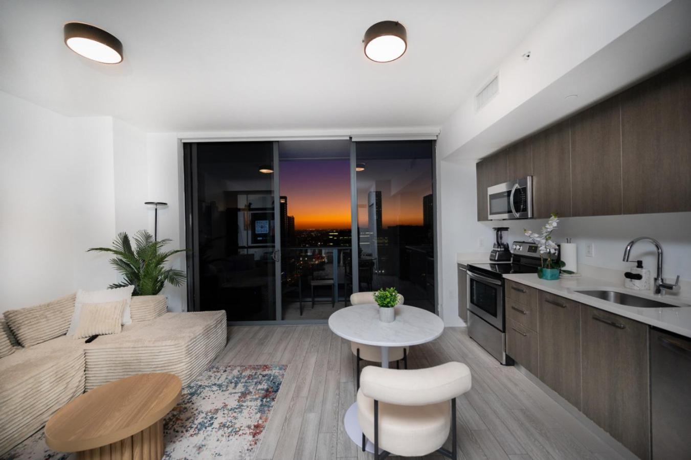Luxury Loft- Free Parking- Ocean View, Brickell Downtown Apartamento