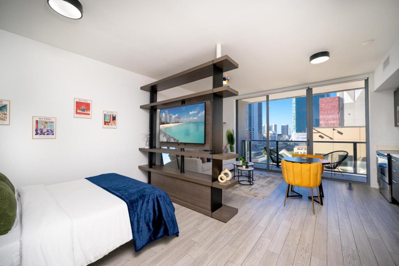 Luxury Loft- Free Parking- Ocean View, Brickell Downtown Miami