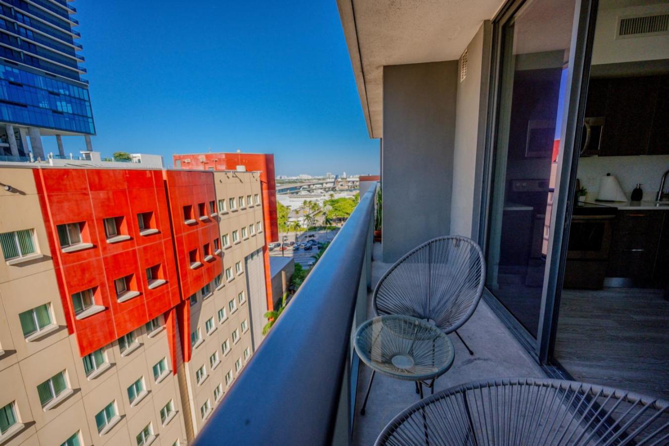 Luxury Loft- Free Parking- Ocean View, Brickell Downtown Miami