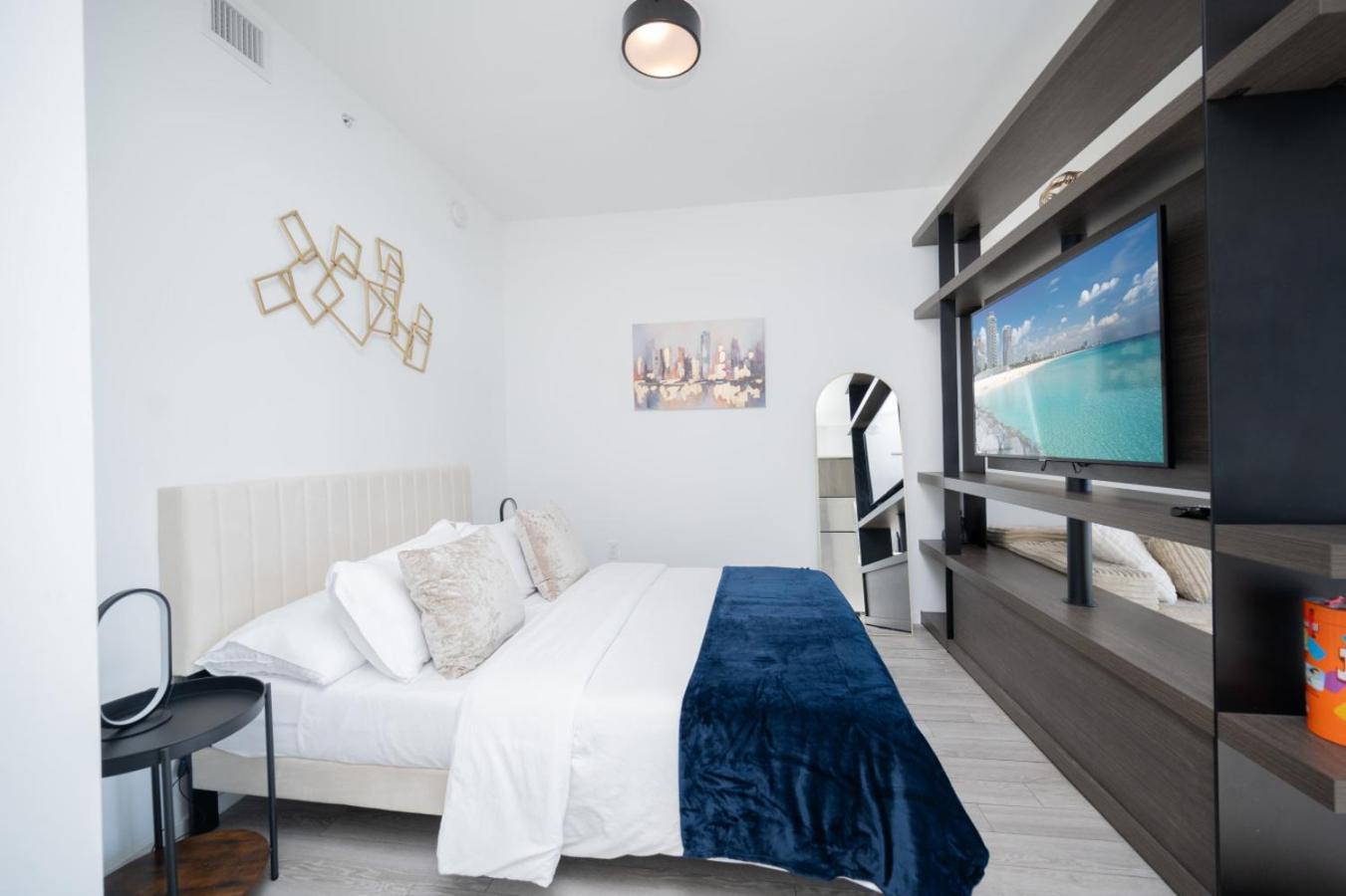 Luxury Loft- Free Parking- Ocean View, Brickell Downtown * Miami