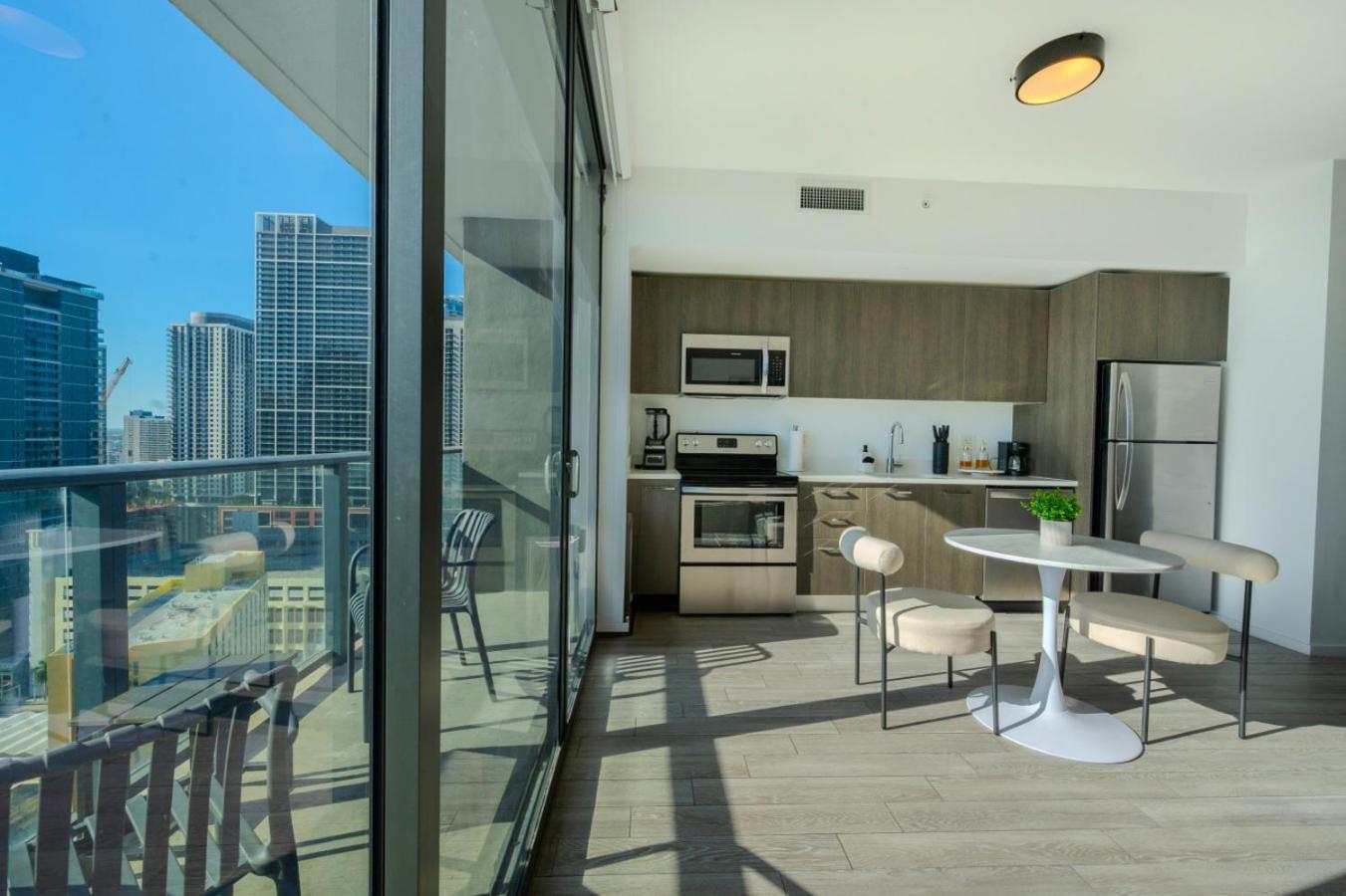 Luxury Loft- Free Parking- Ocean View, Brickell Downtown Apartamento