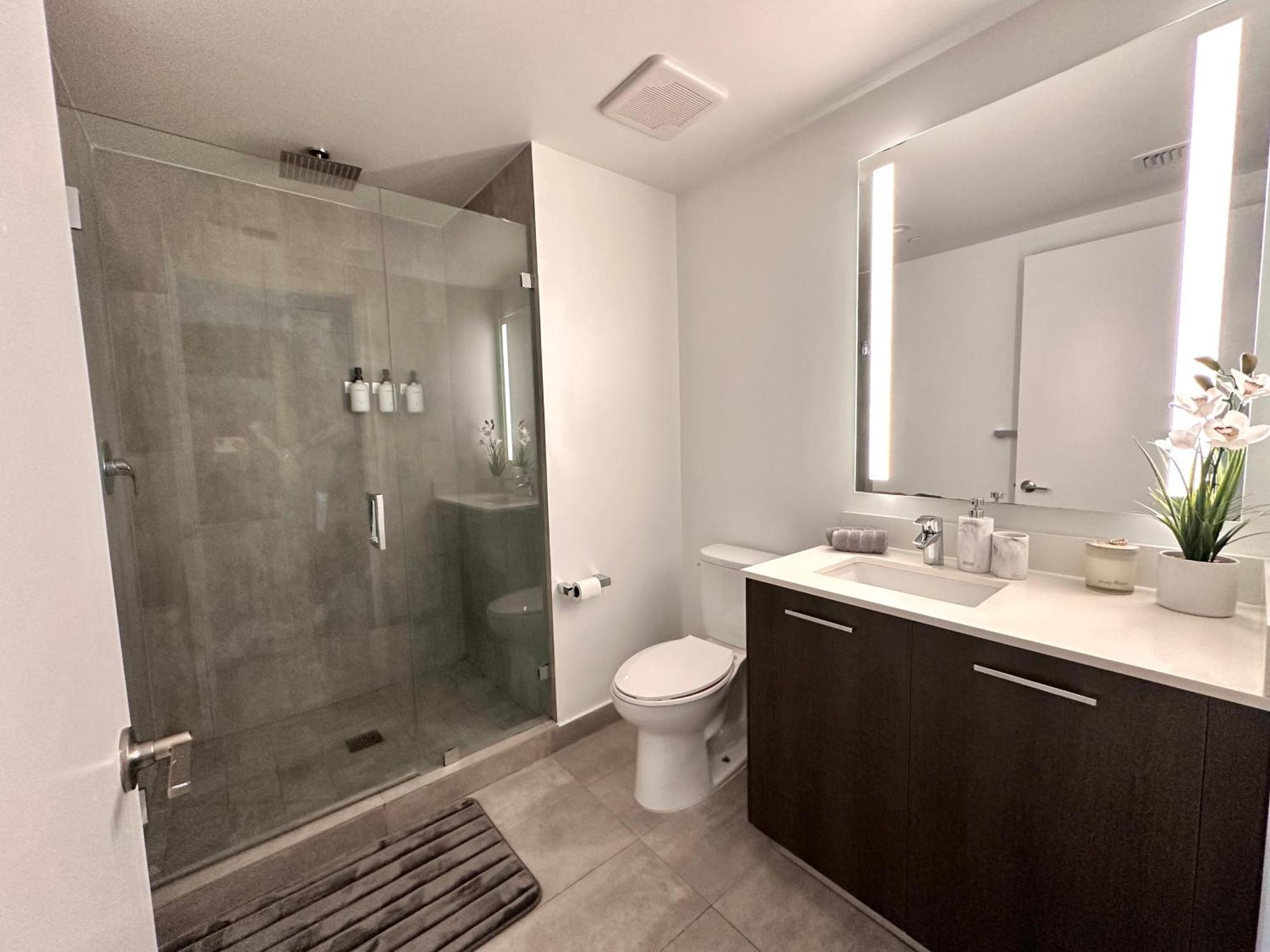 Luxury Loft- Free Parking- Ocean View, Brickell Downtown *